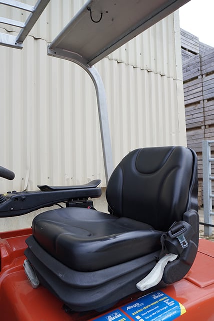 2005 TCM CE264075 Electric Counterbalance