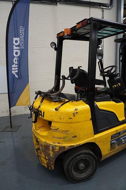 Hyundai 25L-7A Counterbalance