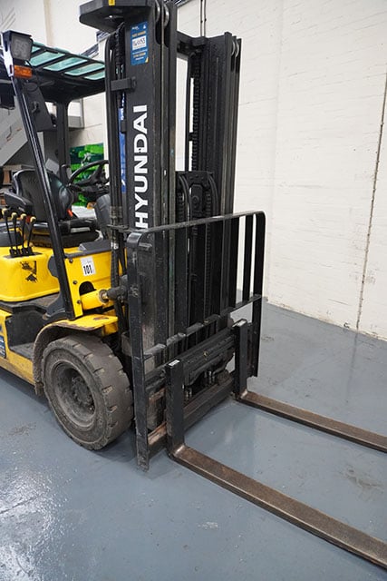 Hyundai 25L-7A Counterbalance