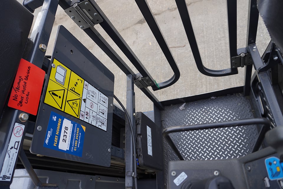 JLG 20MVL Order Picker 2378