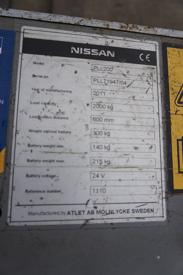 Nissan PLL200 Order Picker