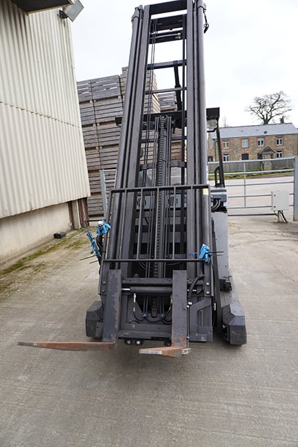 Nissan UHS141DTFVXF906 Reach Truck 6464